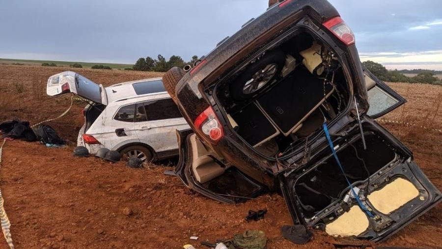 Carros usados em tentativa de assalto foram abandonados em Guarapuava (PR) - Reprodução