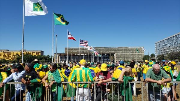 Fotos: Atos de 1º de maio antecipam disputa entre Lula e Bolsonaro; veja  fotos - 01/05/2022 - UOL Notícias