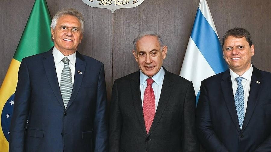 Os governadores de São Paulo, Tarcísio de Freitas, e de Goiás, Ronaldo Caiado, durante encontro com o premiê de Israel, Benjamin Netanyahu 