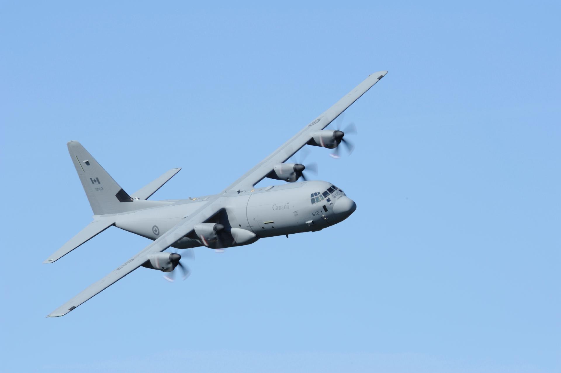 cargueiro CC-130J - Divulgação