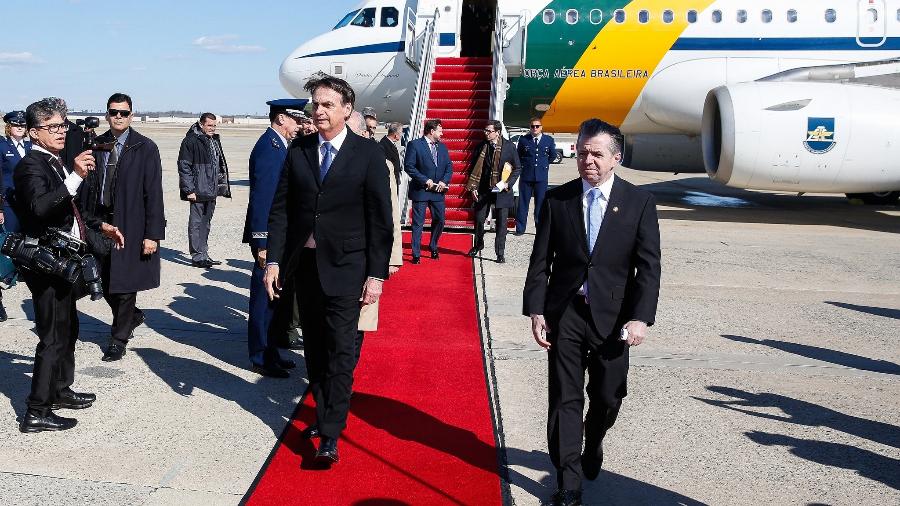 O presidente Jair Bolsonaro desembarca na Base Aérea de Andrews, nos EUA, para visita oficial ao país - Alan Santos e Isac Nóbrega / Presidência da República