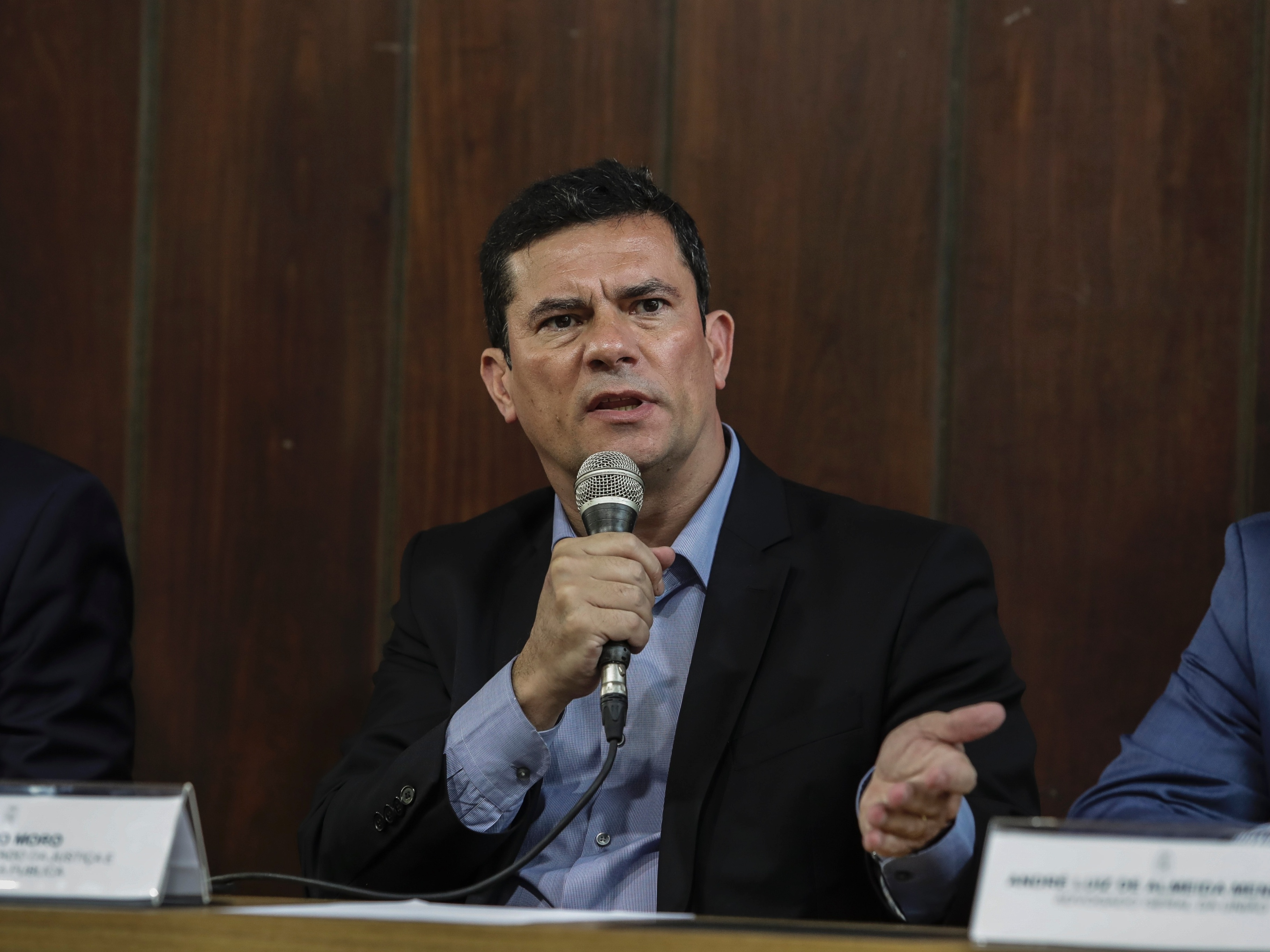 Moro manda fechar fronteiras com países que fecharam fronteira com Brasil