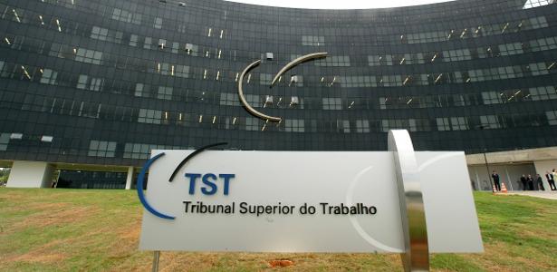 TST proíbe juiz de extinguir processo trabalhista sem pedido da empresa