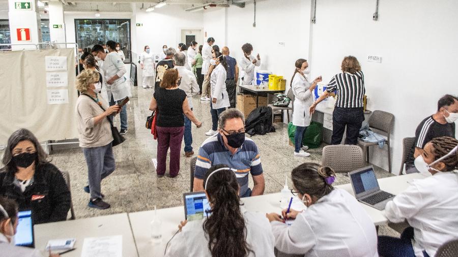Brasil superou a marca de 130 milhões de pessoas com vacinação completa contra a covid-19 - Evandro Leal/Agencia Enquadrar/Agencia O Globo