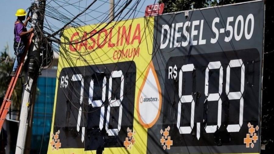 Gasolina subiu quase 30% no último ano; alta do diesel é de 52% no mesmo período - Reuters