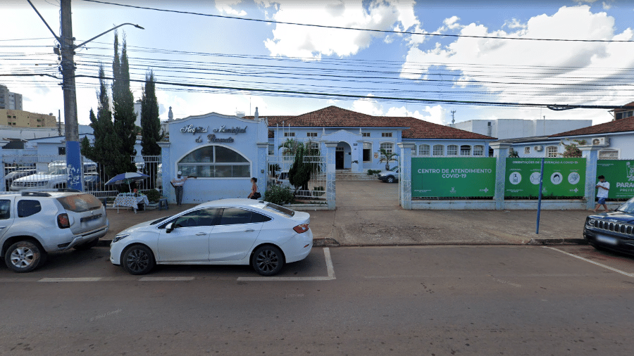 Hospital Municipal de Paracatu, em Minas Gerais, onde enfermeira aplicou por engano laxante na veia de um paciente - Google Street View/Reprodução