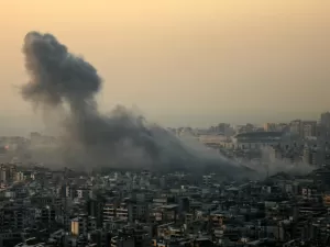 Bombardeios atingem áreas próximas ao aeroporto de Beiture, no Líbano