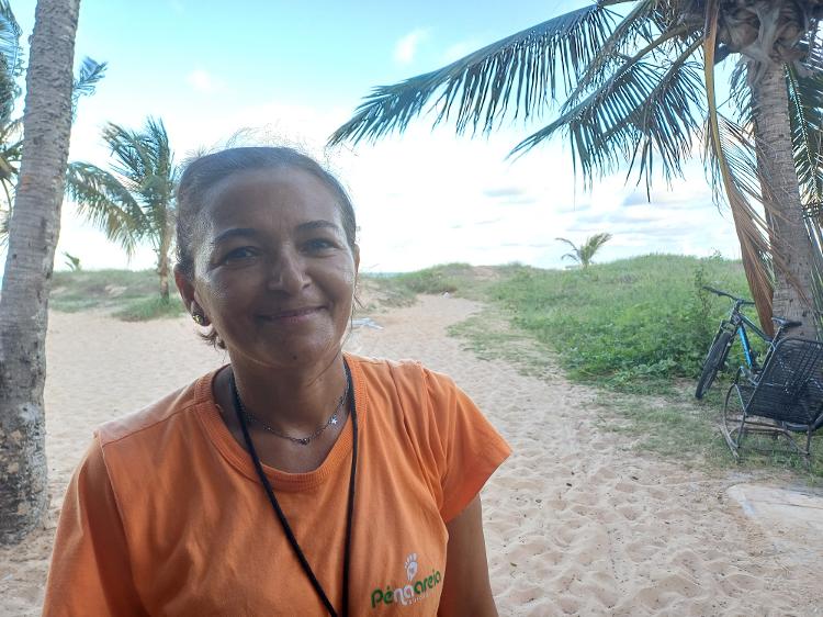 Eliane viu seus lucros cresceram com a chegada de mais turistas Eliane viu seus lucros cresceram com a chegada de mais turistas