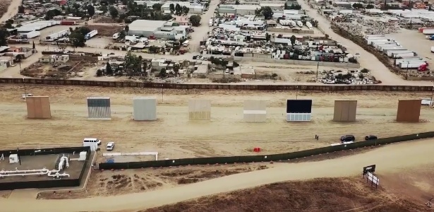 Protótipos para o muro de fronteira que o presidente Donald Trump prometeu erguer na fronteira sul dos EUA - NYT