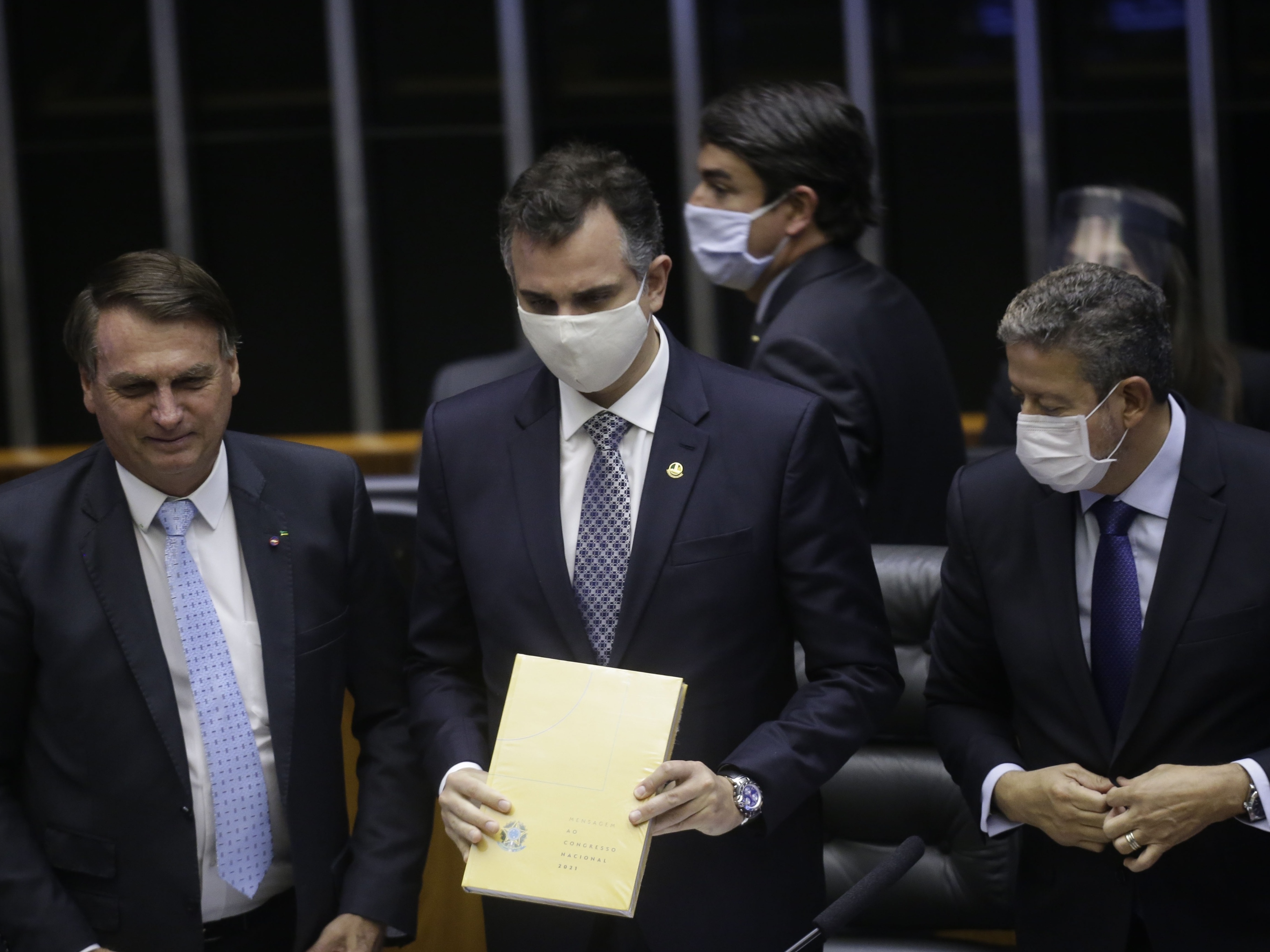 Bolsonaro e rivais unem extremismo e mediocridade na abertura do Congresso