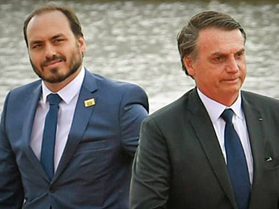 Dinastia dos Bolsonaro transformou-se numa família sub judice