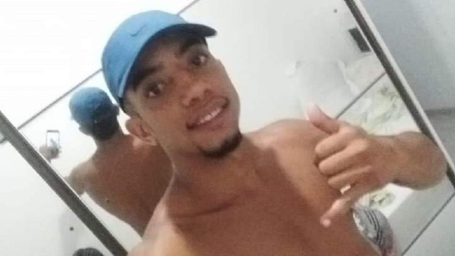 Eduardo da Silva Guilherme, 21, era morador da Vila Aliança, em Bangu, na zona oeste do Rio de Janeiro - Reprodução/Arquivo pessoal