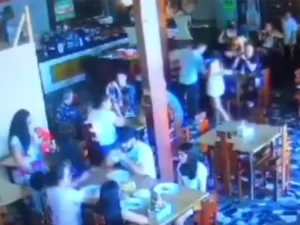 Garçom mata vereador e esfaqueia dois em restaurante no Ceará