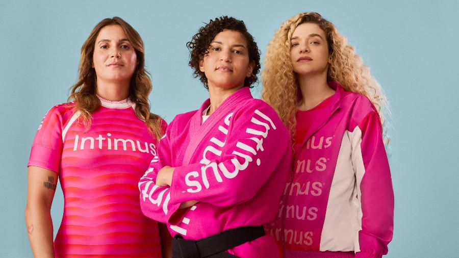 Chloe Calmon, Sarah Menezes e Karen Jonz participam de ação de marketing de Intimus