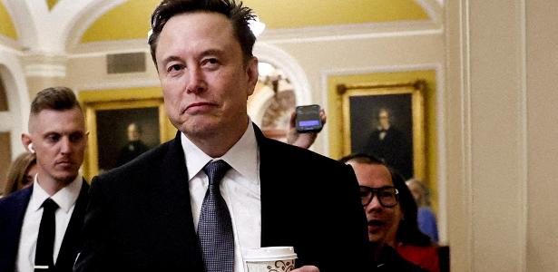 Tesla de Elon Musk alerta que está 'exposta' à retaliação de taxas de Trump