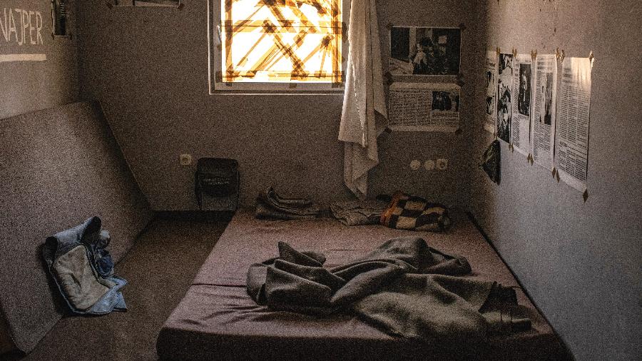 Quarto do War Hostel, em Sarajevo, na Bósnia - Laura Boushnak/The New York Times