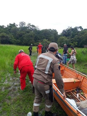 Equipes mobilizaram embarcações para encontrar adolescente no Amapá - Divulgação/Corpo de Bombeiros-AP - Divulgação/Corpo de Bombeiros-AP