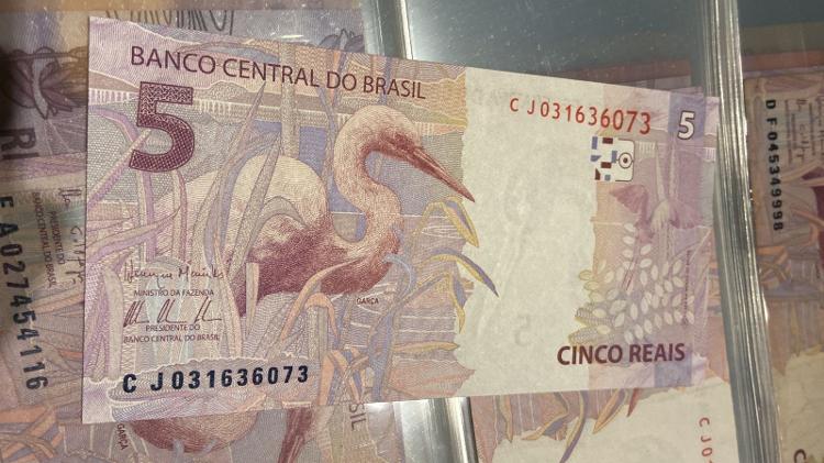 Notas raras: Cédula de R$ 5, com assinaturas de Henrique Meirelles e Alexandre Tombini, avaliada em R$ 300