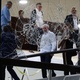 08.jan.23 - O presidente Lula observa a destruição provocada por extremistas no Palácio do Planalto, em Brasília, na noite de domingo, 08 - WILTON JUNIOR/ESTADÃO CONTEÚDO