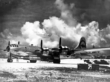 Como aviões que lançaram bombas atômicas no Japão se safaram sem estragos?