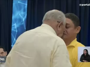 Candidato dá cabeçada em adversário durante debate em Teresina; veja vídeo