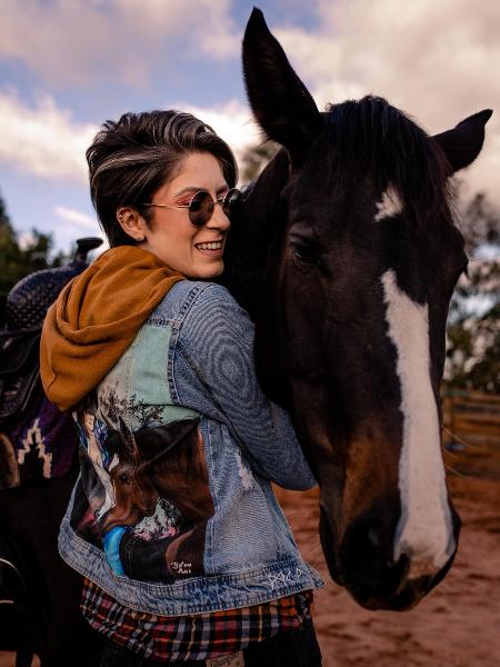 O amor de Paolla Lucchin por cavalos começou na infância O amor de Paolla Lucchin por cavalos começou na infância
