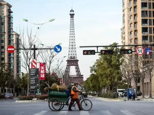 China tem réplicas de Paris, Londres e mais cidades; veja as comparações
