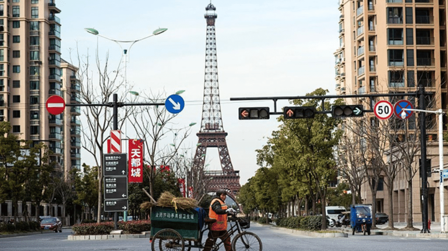 A Paris chinesa, Tianducheng, deixa mais claras as diferenças quando vista de perto - Divulgação