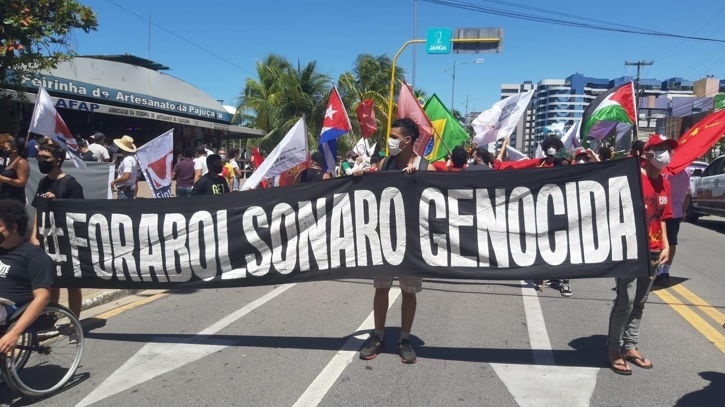 7.set.2021 - Grito dos Excluídos também acontece em Maceió, com manifestantes nas ruas contra o governo Bolsonaro - Josiane Calado