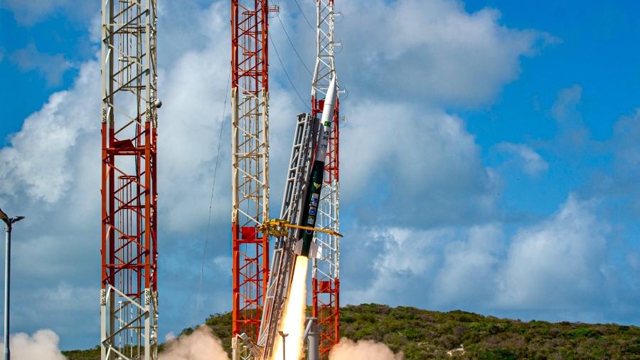 Trata-se de um foguete de sondagem suborbital, modelo VS-30, com cerca de oito metros de comprimento e peso de 1,5 tonelada na decolagem