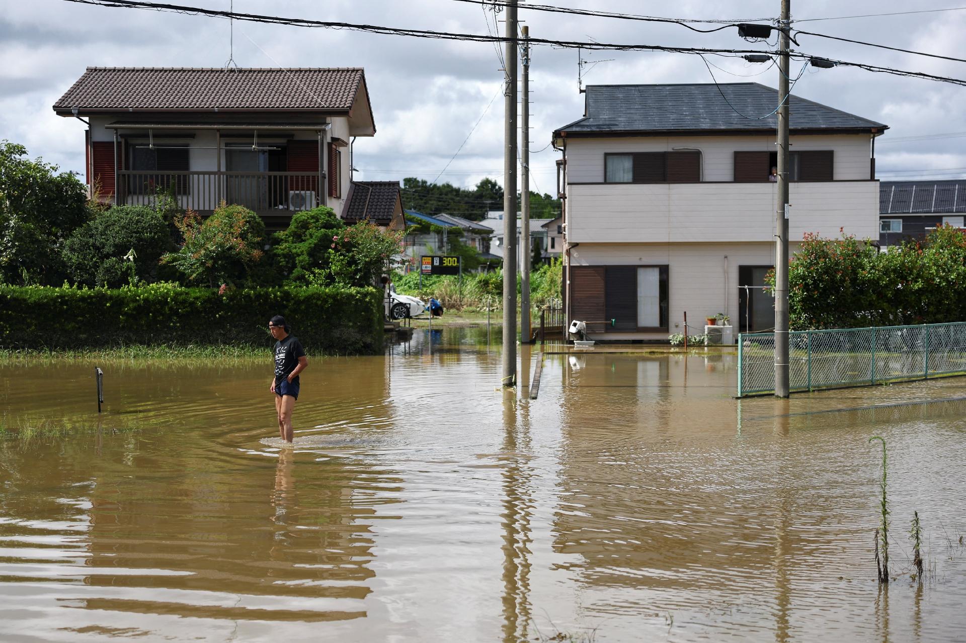 A província de Chiba, na região central do Japão, foi uma das mais afetadas pelas fortes chuvas que atingiram o país - undefined
