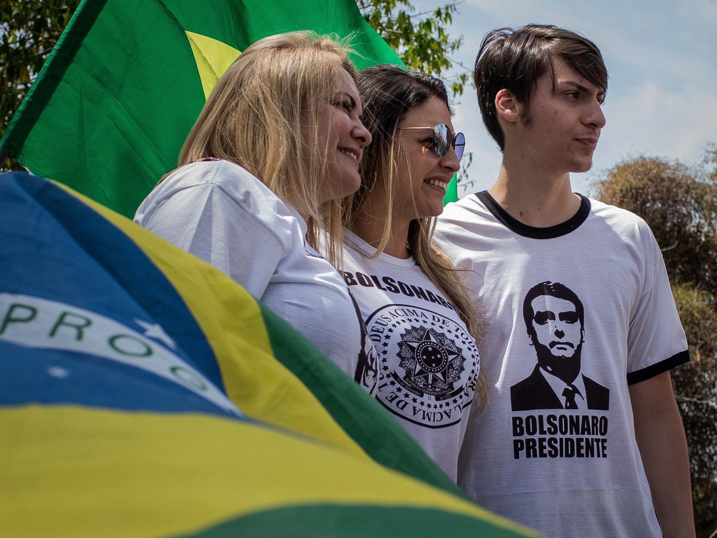 Além de Queiroz, MP cita ex e colega de Bolsonaro na operação da rachadinha