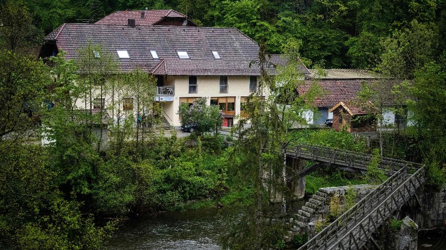 O hotel fica em uma área de trilhas muito popular, perto de Passau, na Baviera - AFP