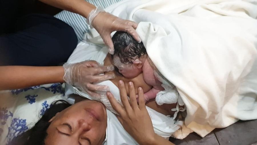Mulher dá à luz bebê em restaurante do RN - Arquivo Pessoal