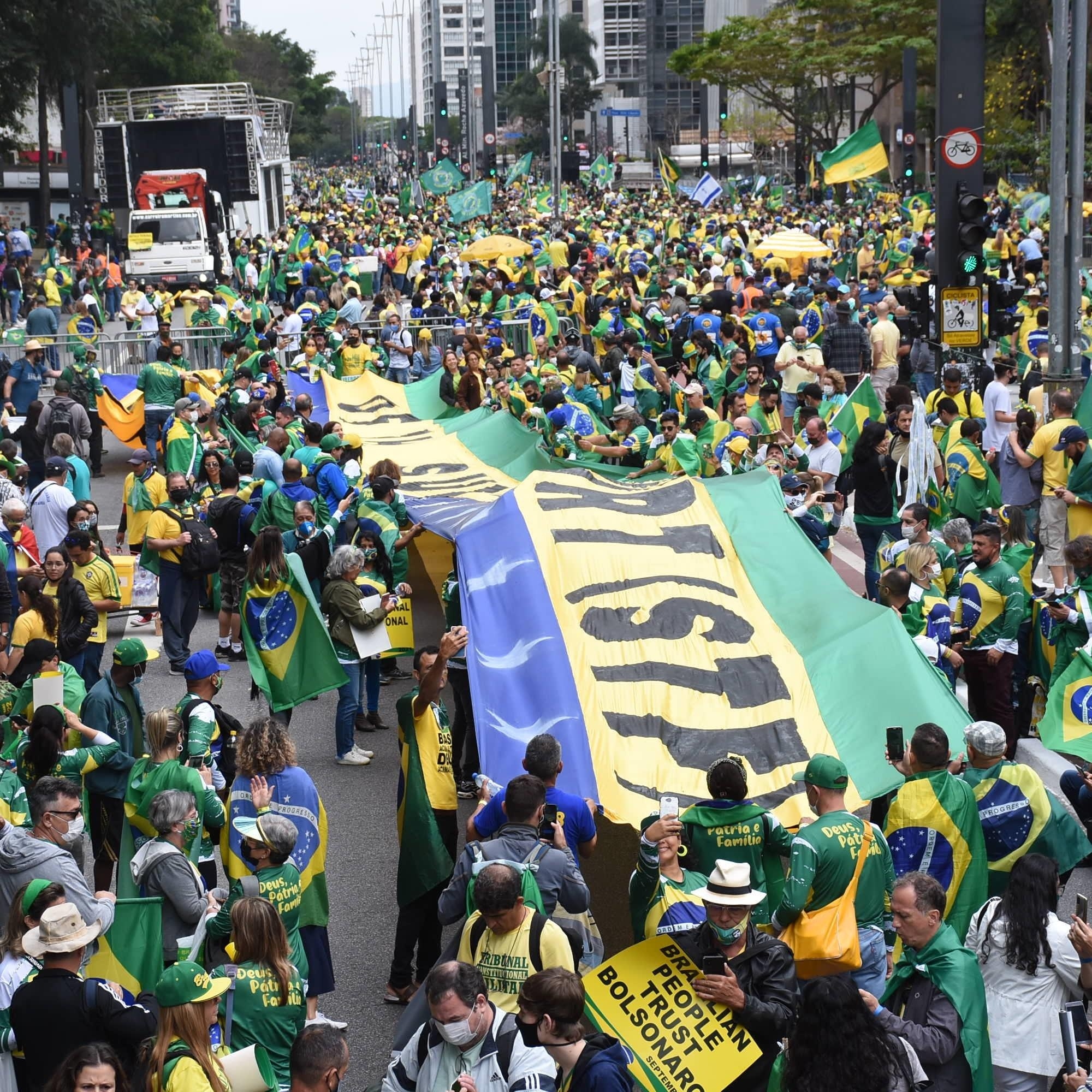 7 de Setembro: Bolsonaro usa militares para reforçar ato eleitoral