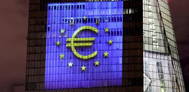 Desemprego na zona do euro sobe 6,4% em outubro