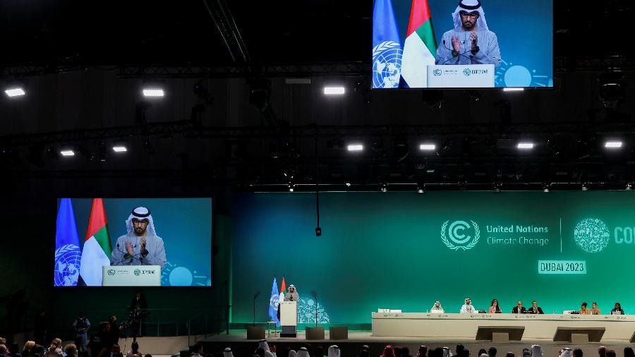 COP28 em Dubai, nos Emirados Árabes, termina com acordo para transição energética