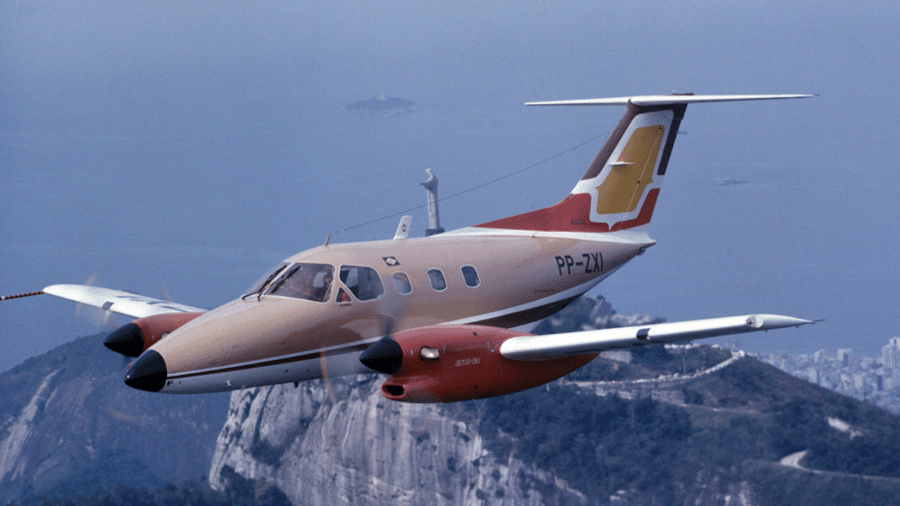 O avião EMB-121 Xingu foi desenvolvido pela Embraer nos anos 70 - Reprodução/Centro Histórico Embraer