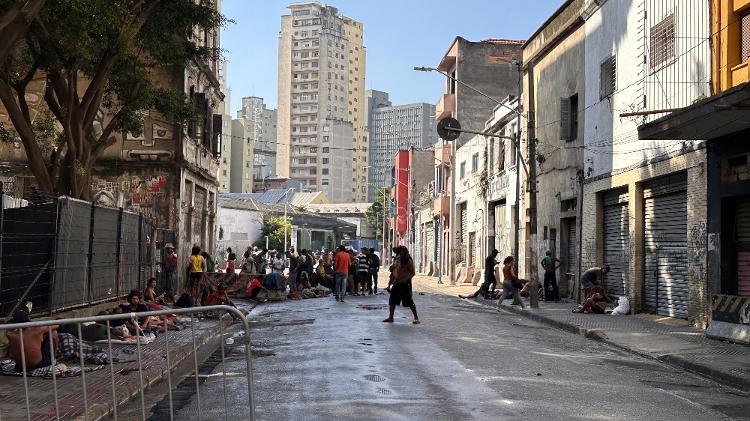 Região central de São Paulo em fevereiro, antes da dispersão Região central de São Paulo em fevereiro, antes da dispersão