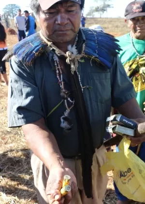 Guarani Kaiowa X Ruralistas O Que Provoca Guerra Que Matou Um Indio No Ms 15 06 2016 Uol Noticias
