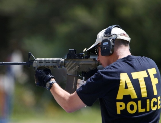 Agentes da ATF, dos EUA, irão treinar oficiais brasileiros a reconhecer armas de fogo - Mario Anzuoni/REUTERS