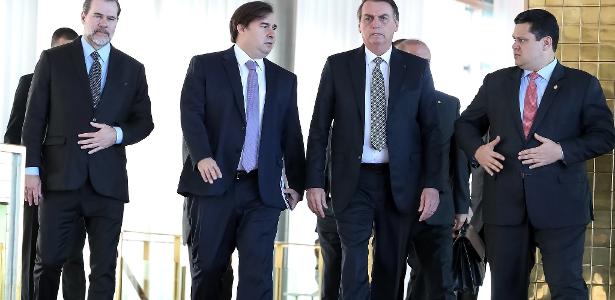 O Congresso deve decidir hoje pelo semiparlamentarismo informal