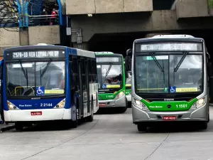 Greve em SP: Motoristas de ônibus decidem manter paralisação nesta quarta