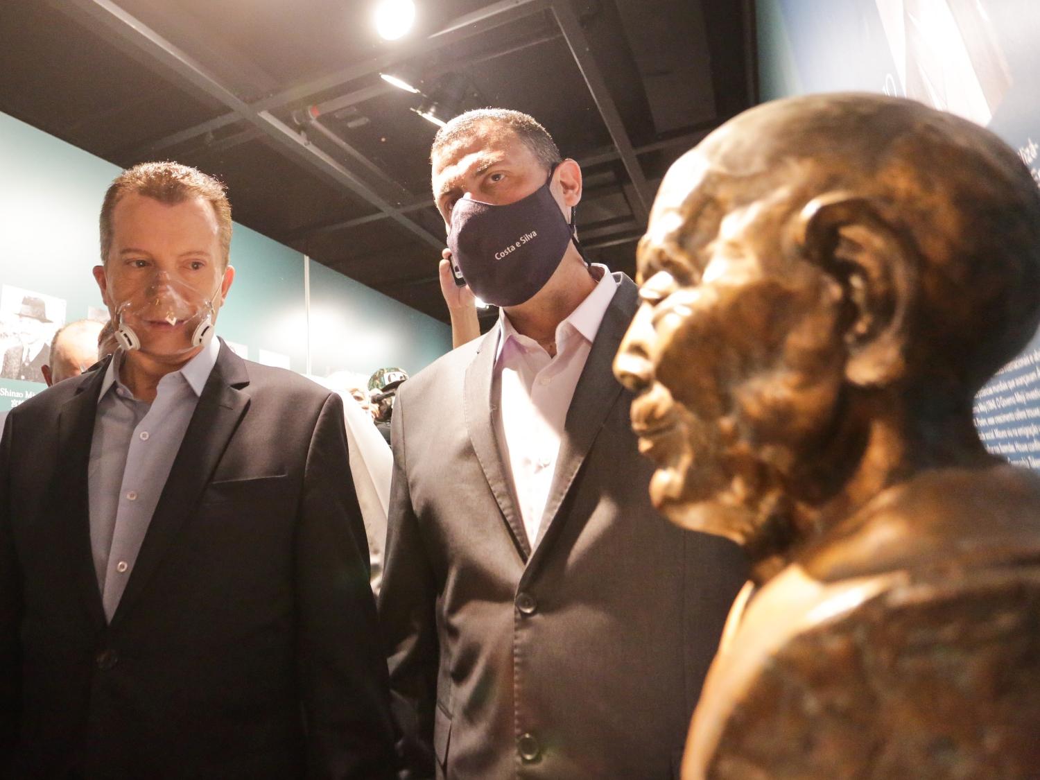 14 out. 2020 - Celso Russomanno (Republicanos) visita a Associação Bunkyou, no rua São Joaquim, no bairro da Liberdade. - FÁBIO VIEIRA/ESTADÃO CONTEÚDO