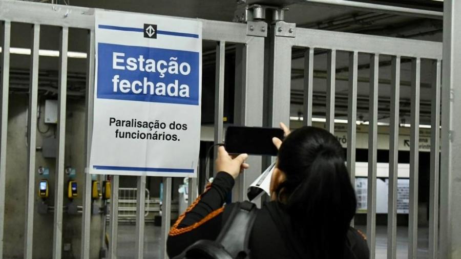 03.out.23 - Vista da Estação do Metrô Itaquera, na zona leste de São Paulo, durante a greve do Metrô e CPTM