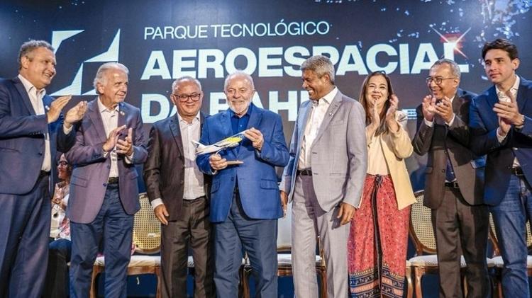 18.jan.24 - Lula durante evento de criação de Parque Tecnológico Aeroespacial da Bahia em Salvador 