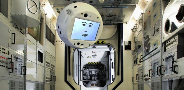 Cimon, robô com inteligência artificial, auxiliará astronautas na Estação Espacial Internacional - Divulgação 