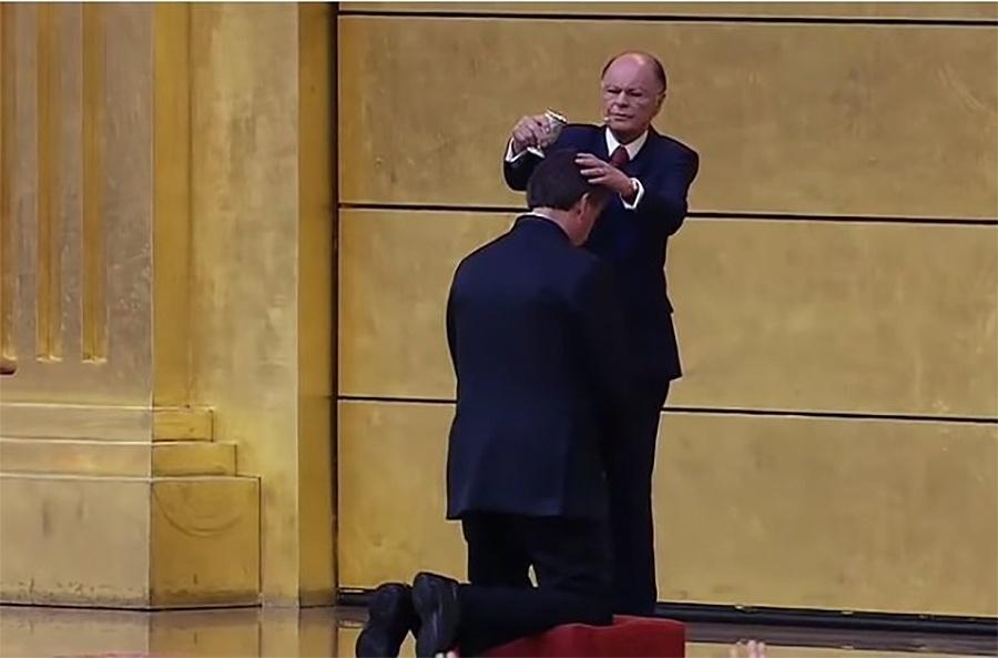 Resultado de imagem para bolsonaro edir macedo