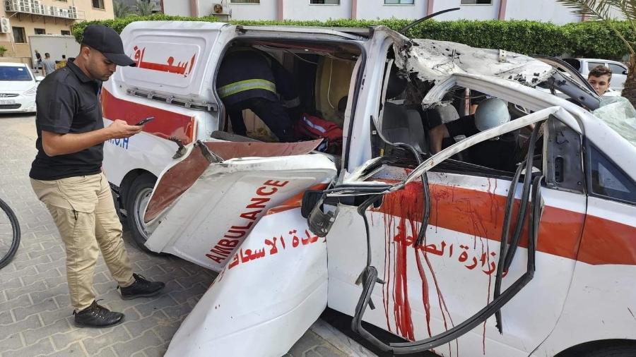 Ambulância destruída na Faixa de Gaza