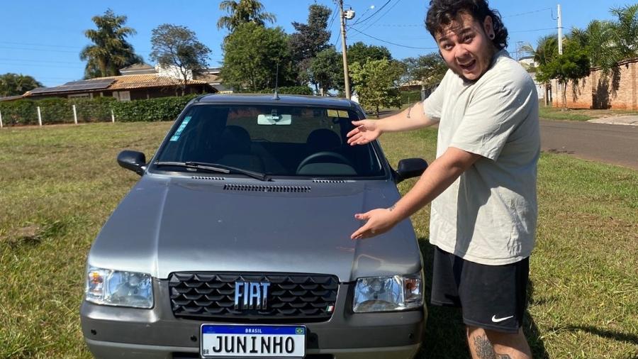 Biscoito Senô apresenta Juninho, o Fiat Uno que está sendo transformado em carro de luxo - Arquivo Pessoal